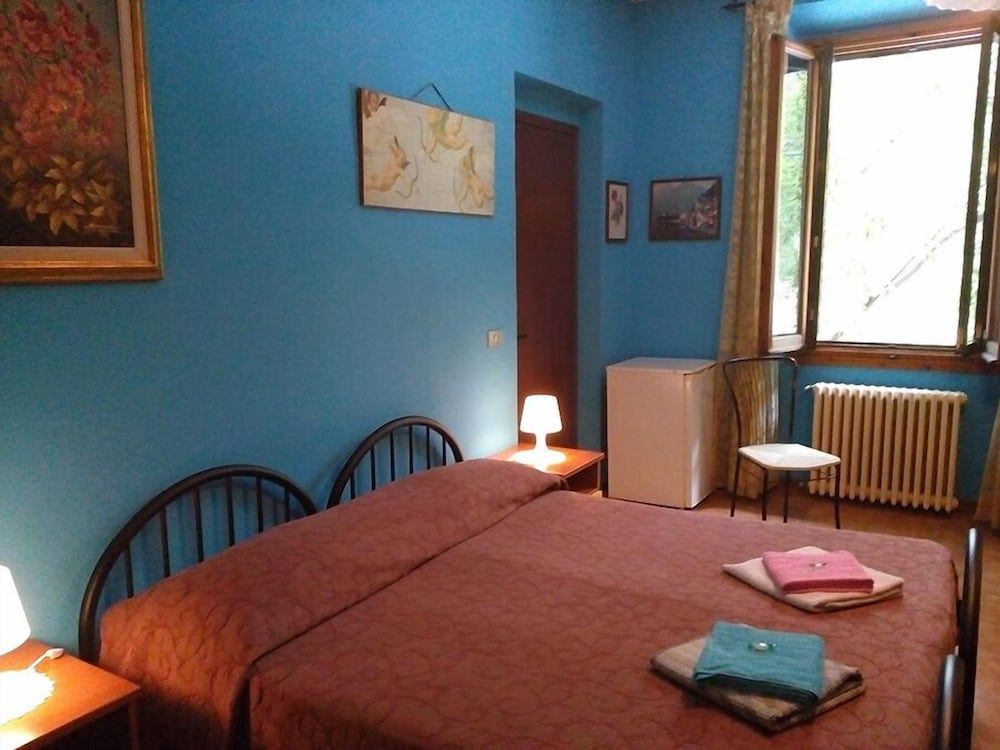 undefined Soggiorno Petrarca 2