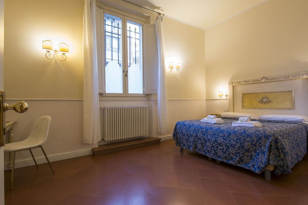 undefined Relais Tiffany 3