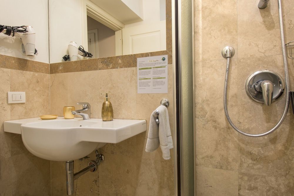 Relais Tiffany Comfort Double or Twin Room, Garden View 8