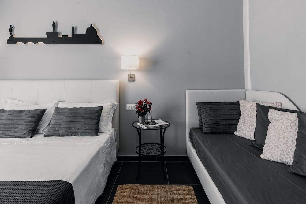 undefined Easy Florence 3