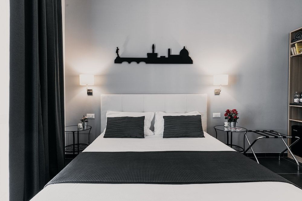 undefined Easy Florence 4