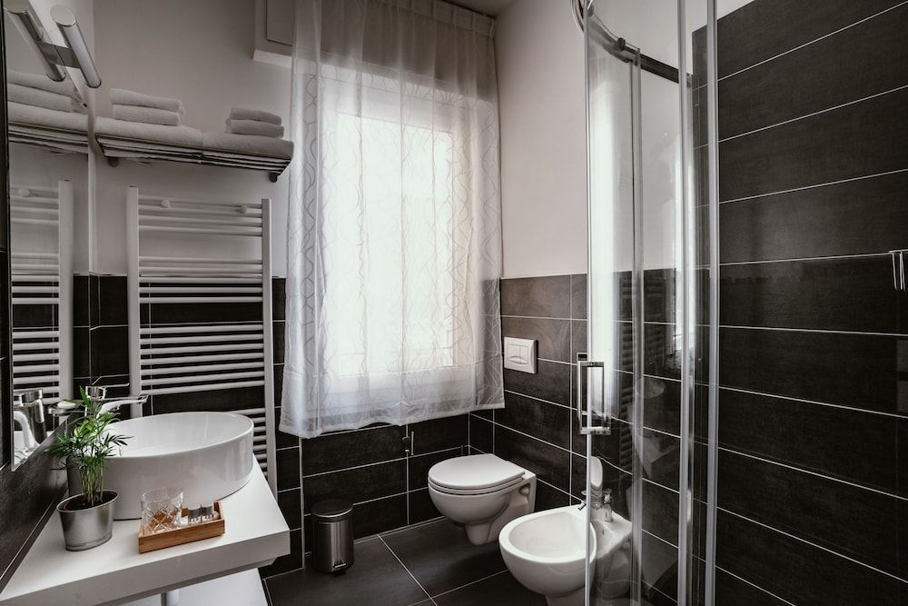 Easy Florence Deluxe Triple Room, 1 Bedroom, Balcony 8