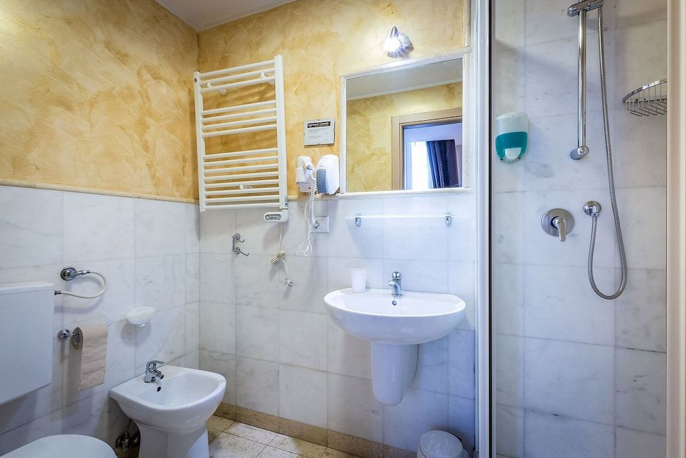 Sognando Firenze Standard Double or Twin Room 12