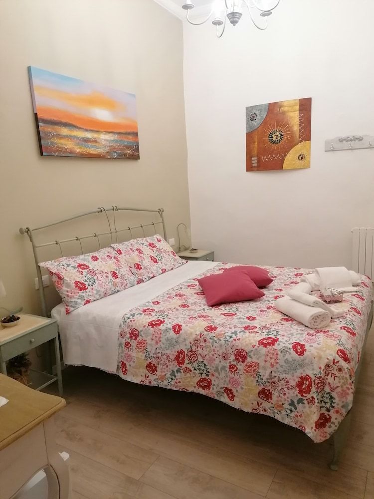 Shabby Old Town Comfort Double Room 6