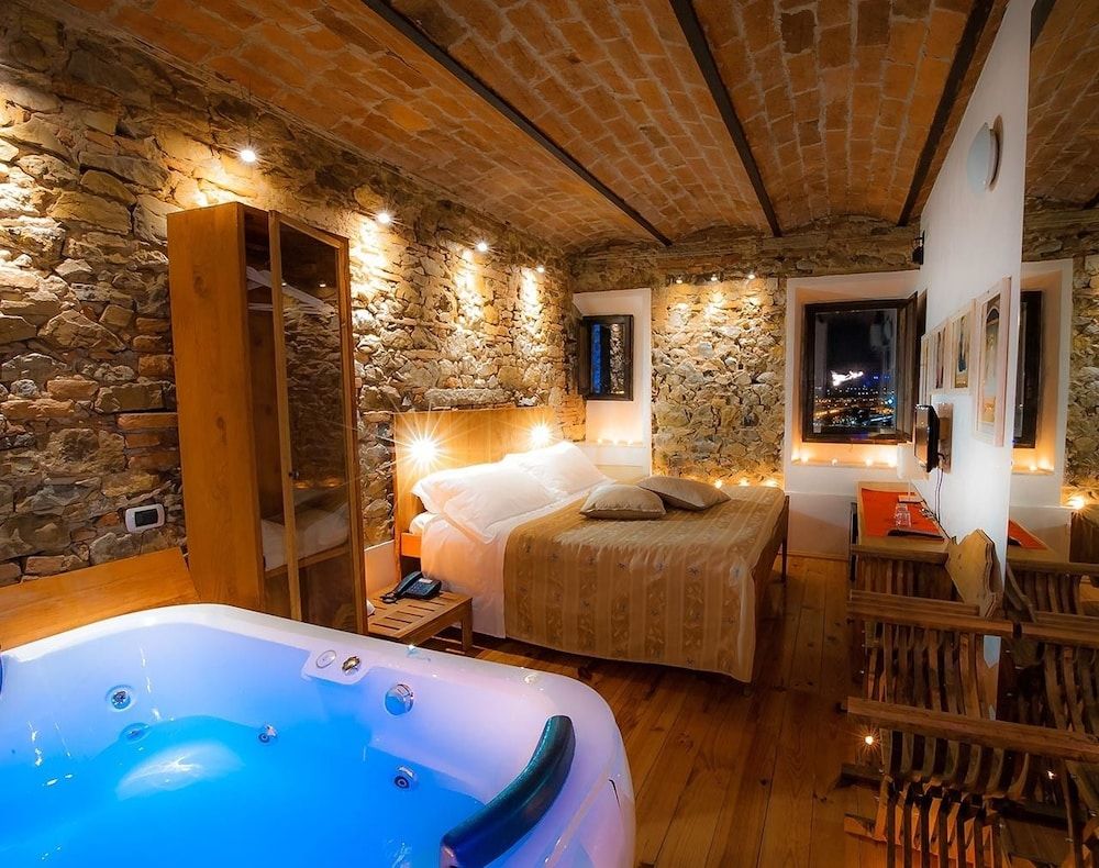 undefined Castello di Montalbano