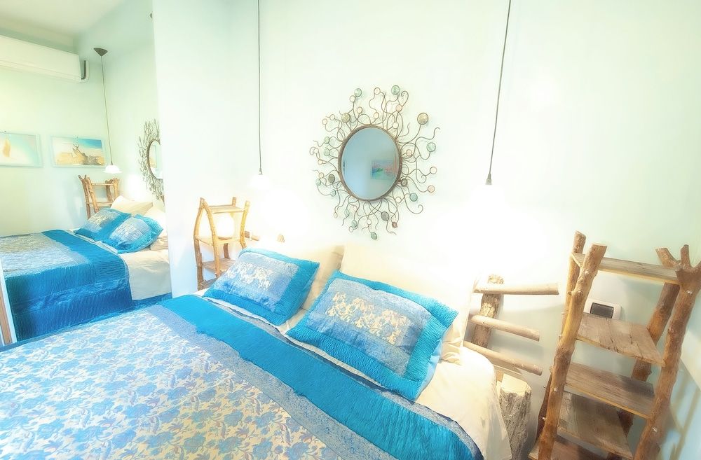 Castello di Montalbano Deluxe Double Room, 1 King Bed, Jetted Tub 2