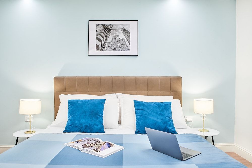 undefined Firenze Rooms Cathedral 7