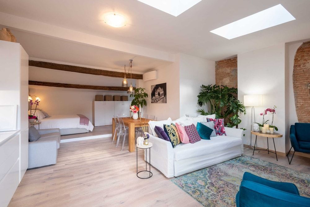Design Loft in Florence - Hosted by Sweetstay Basic Loft, 1 Double Bed with Sofa bed 21