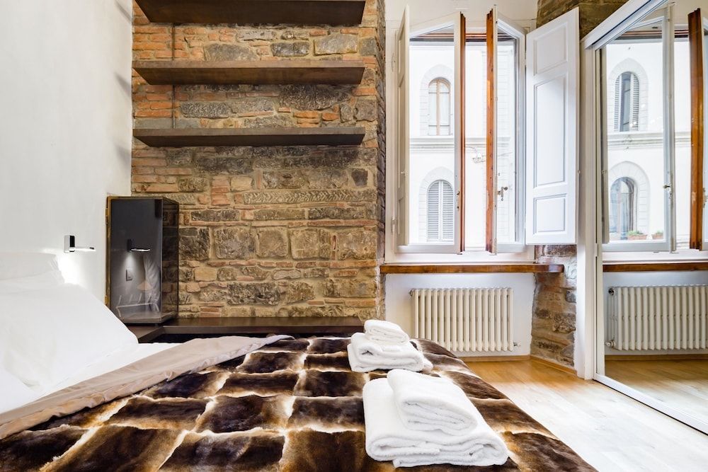 Luxury 2 Bedroom Apartment with Hot Tub - Florence City Center Luxury Suite, Multiple Beds 18