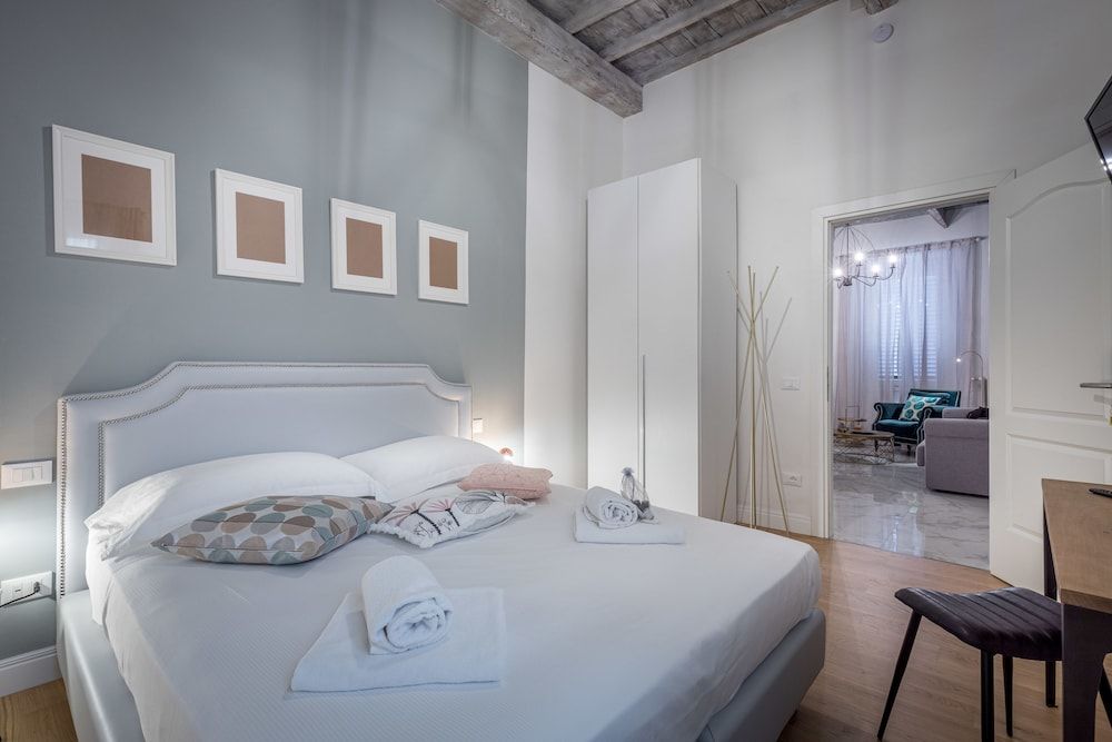 undefined Niccolò Florence Experience 5