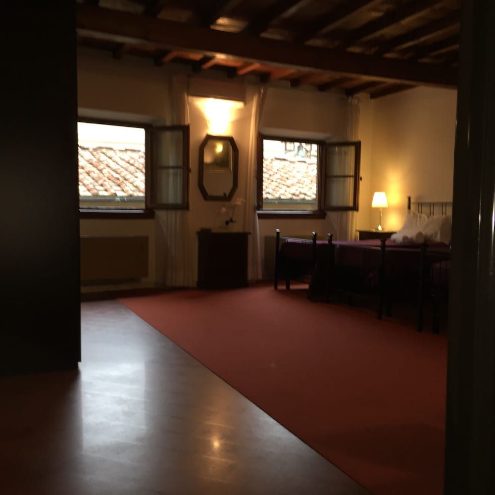 Residenza d'Epoca San Jacopo Economy Twin Room, Shared Bathroom 2