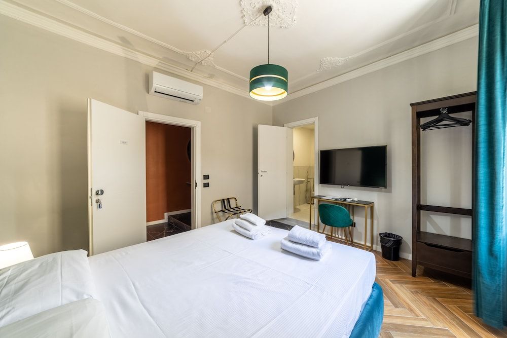 Room Eleven Double Room 6