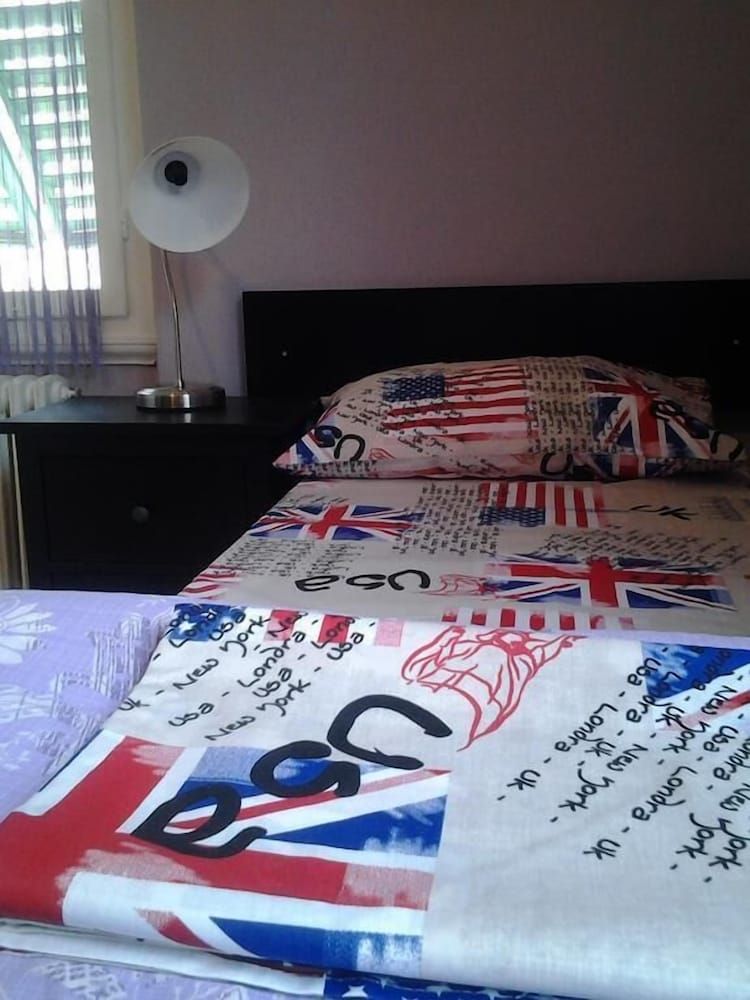 Emerald Fields Shared Dormitory, Mixed Dorm, Accessible (5 Pax) 5