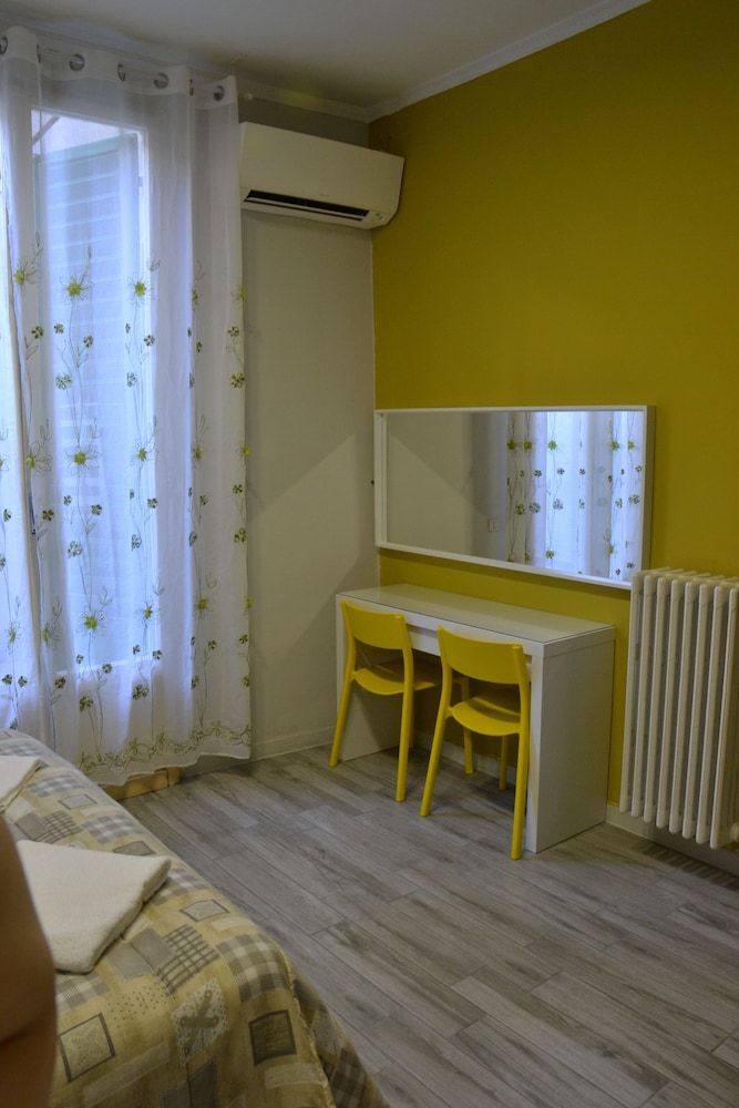 undefined Leonardo Tourist House 5