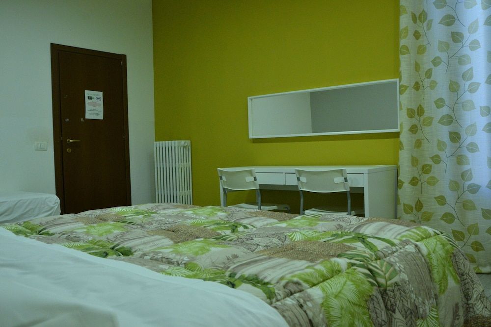 undefined Leonardo Tourist House