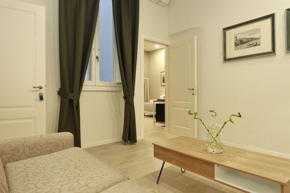Tornabuoni Boutique Family Suite, 2 Bedrooms 10