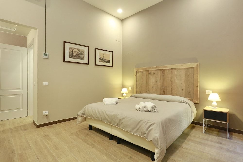 Tornabuoni Boutique Double Room 6