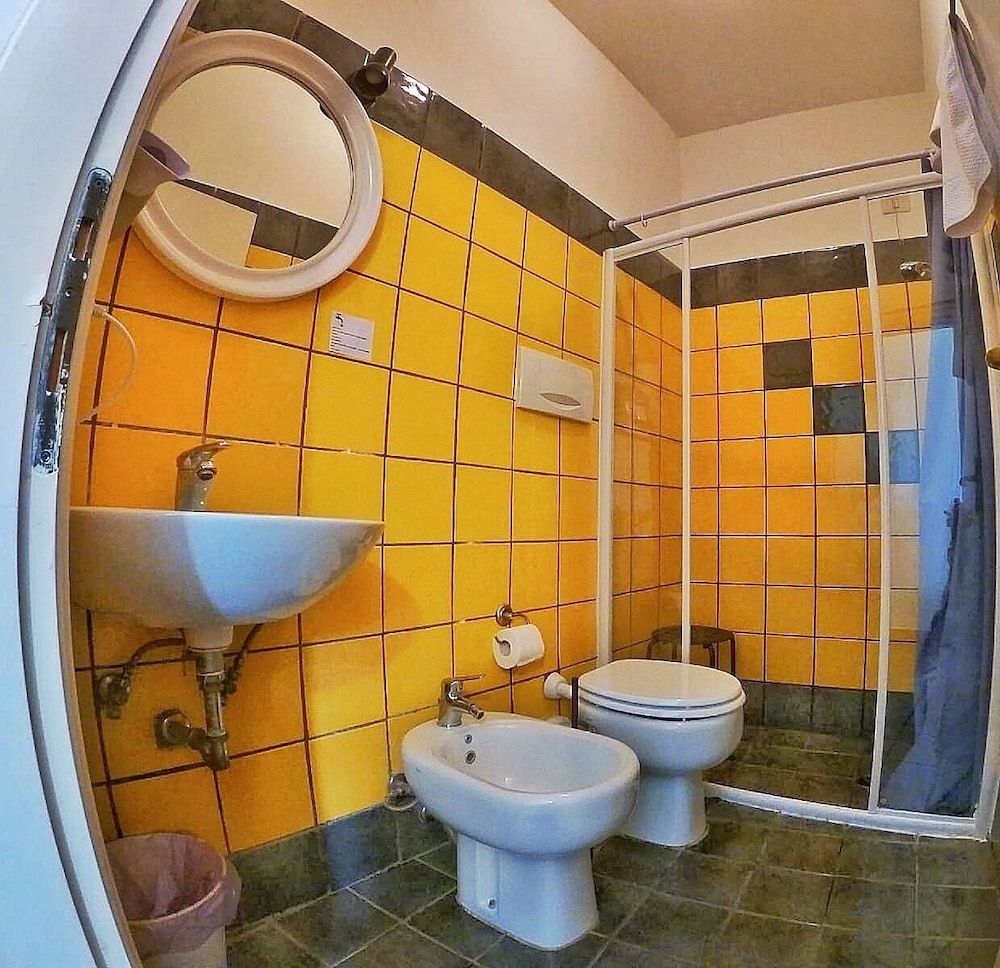 Holiday Rooms Florence Double Room, Balcony 4