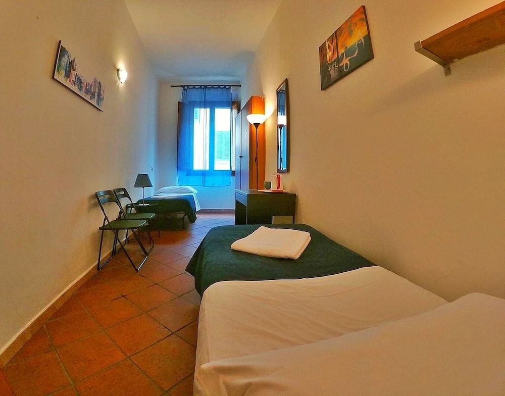 undefined Holiday Rooms Florence 6
