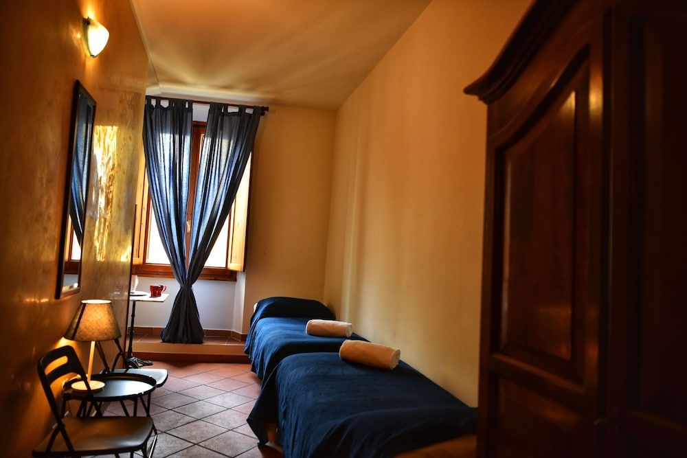 undefined Holiday Rooms Florence 7
