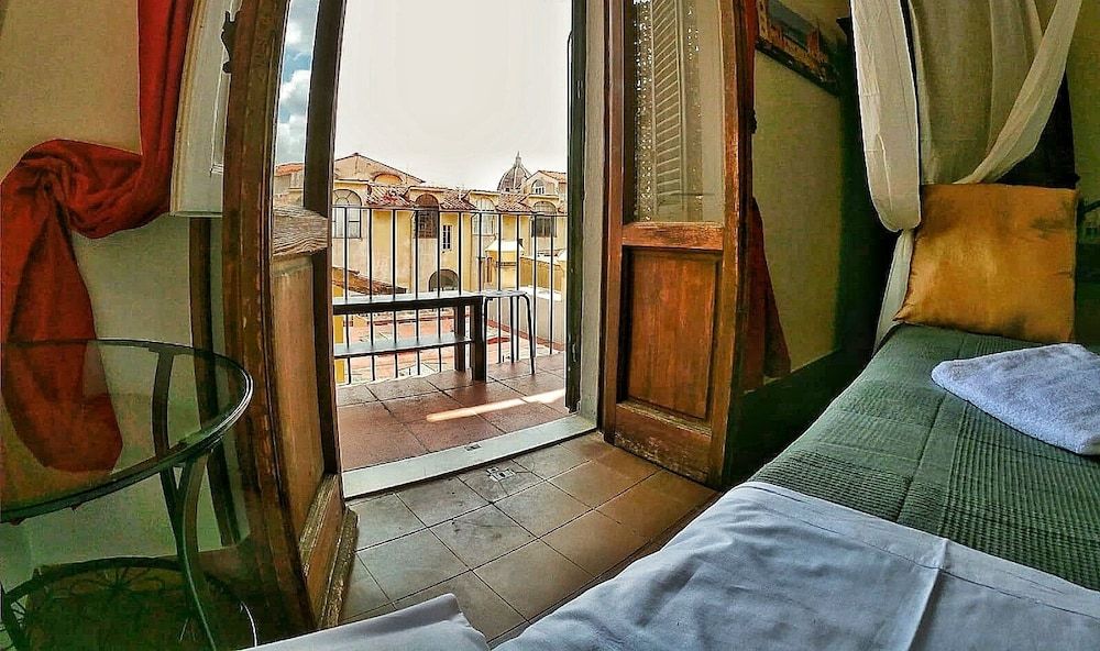 Holiday Rooms Florence Double Room, Balcony 3