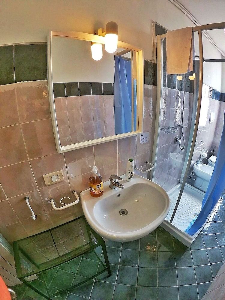 undefined Holiday Rooms Florence 6