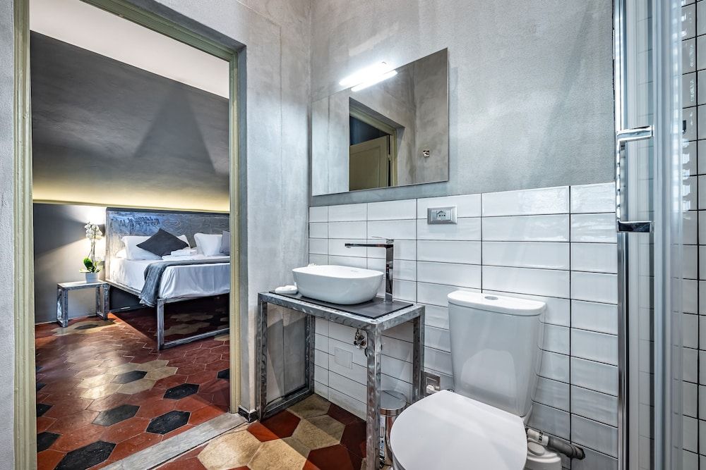 Mama's Home Florence Superior Double Room 8