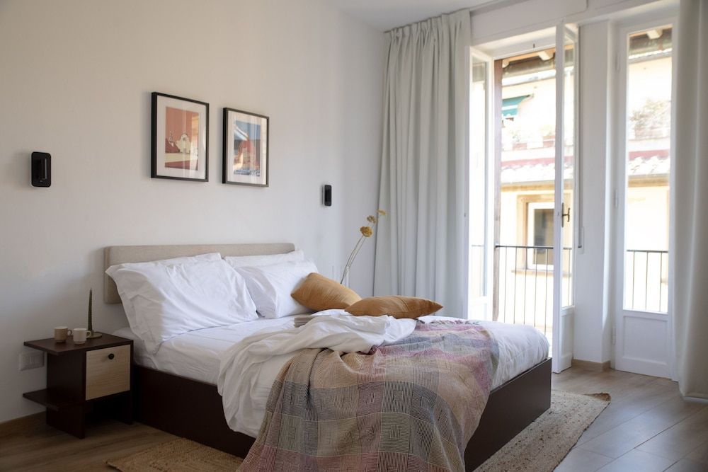 Bob W Ponte Vecchio Premium Apartment 2