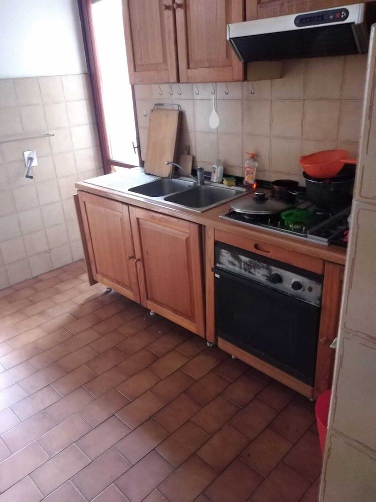 Florence Hostels Anamaria Shared Dormitory, Mixed Dorm, Shared Bathroom (8 pax) 3