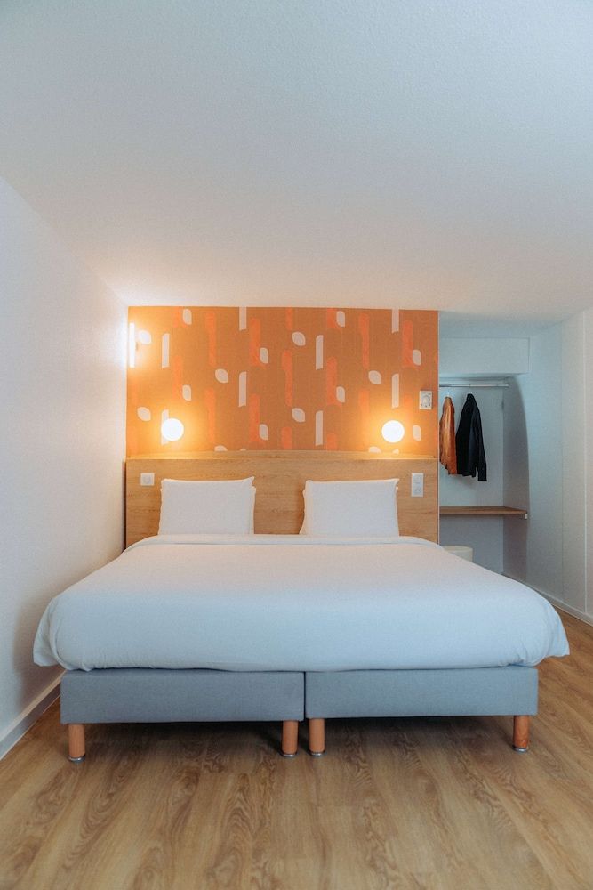 Kyriad Cannes - Mandelieu Standard Room, 1 King Bed 6