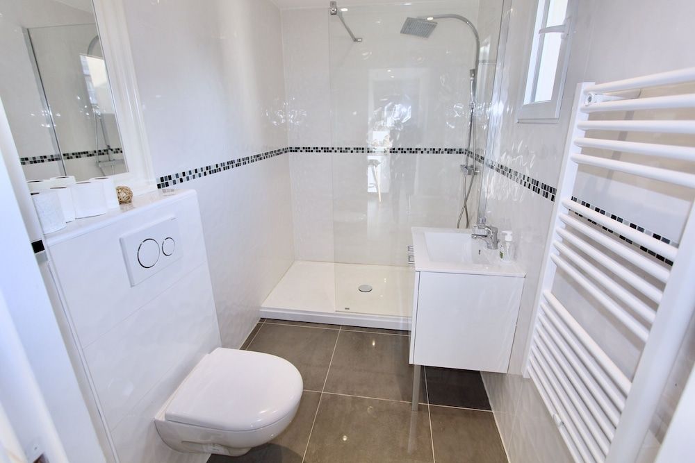 Cannes Luxury Residence Rentals Penthouse 14