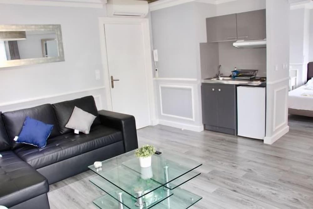 undefined Cannes Luxury Residence Rentals