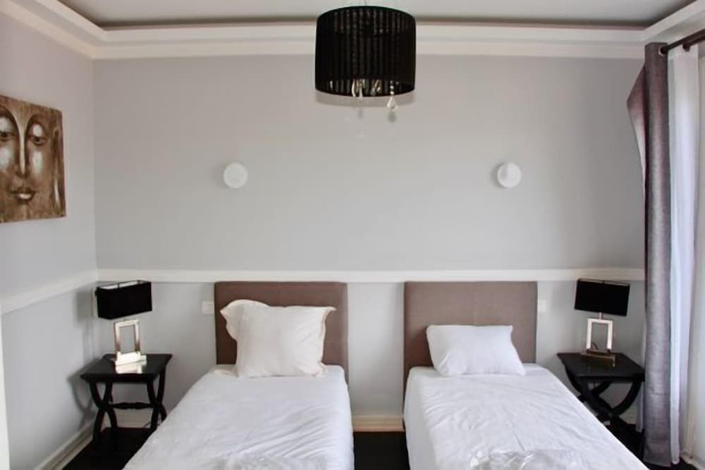 Cannes Luxury Residence Rentals Apartment, Balcony 2