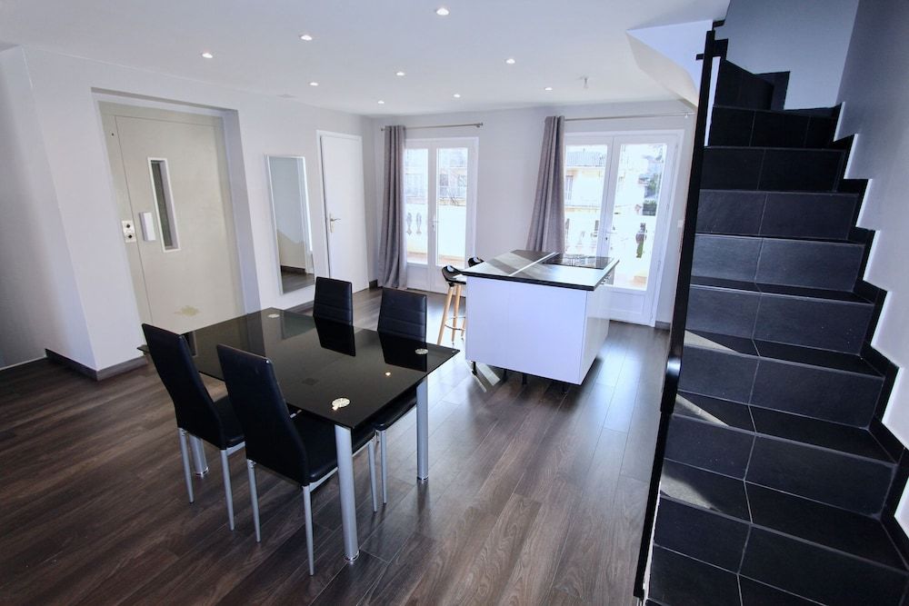 Cannes Luxury Residence Rentals Penthouse 5