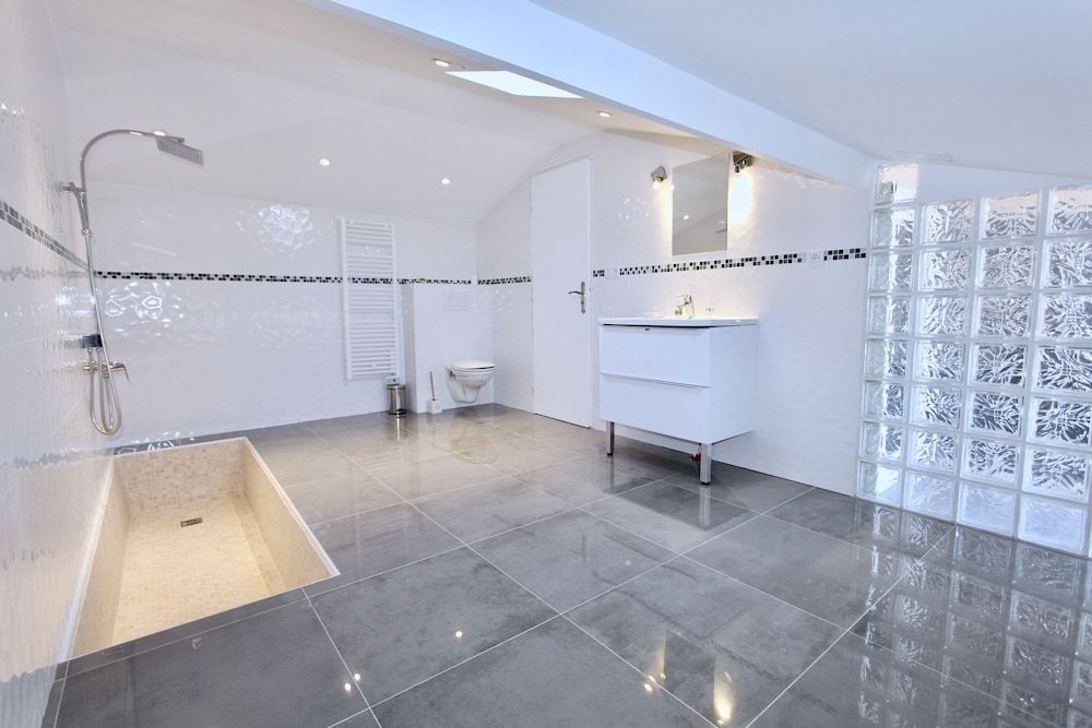 Cannes Luxury Residence Rentals Penthouse 15