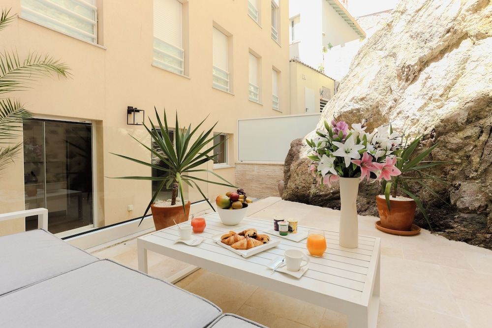 undefined Traverse des Artistes 5