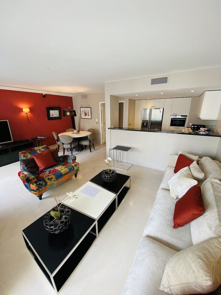 Résidence Carlton Riviera Superior Apartment, 2 Bedrooms 4