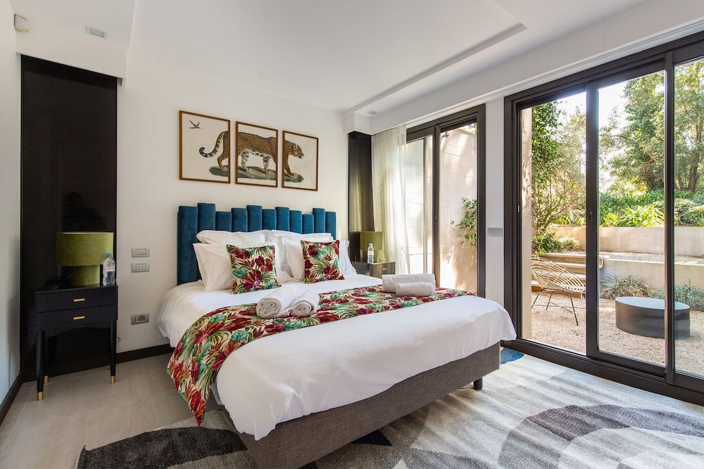 Luxury Apartment