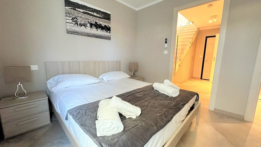 Le Midi 8 Junior Apartment, 2 Bedrooms, Terrace, Sea View 5