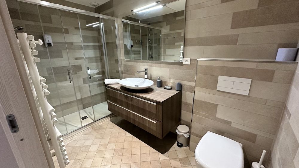 Le Midi 8 Junior Apartment, 2 Bedrooms, Terrace, Sea View 8