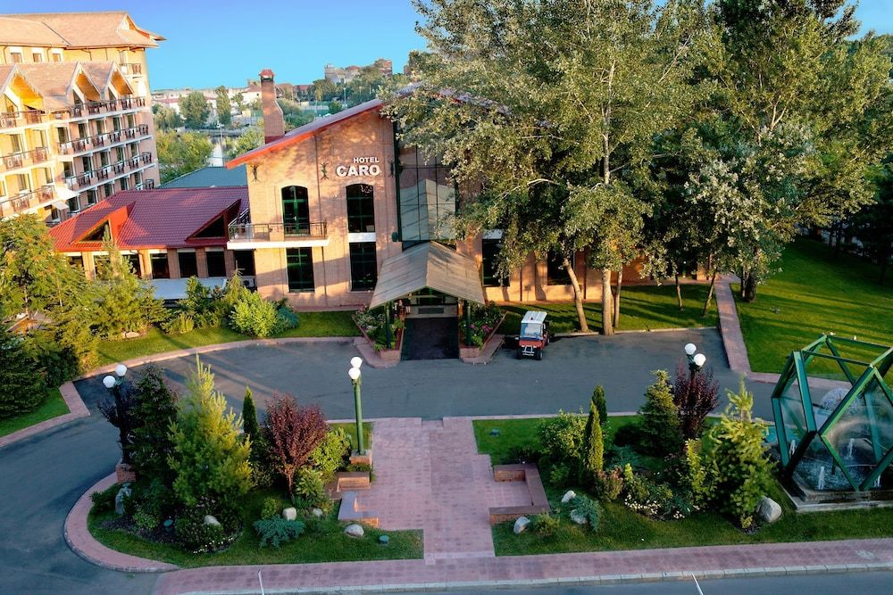 undefined Hotel Caro 5