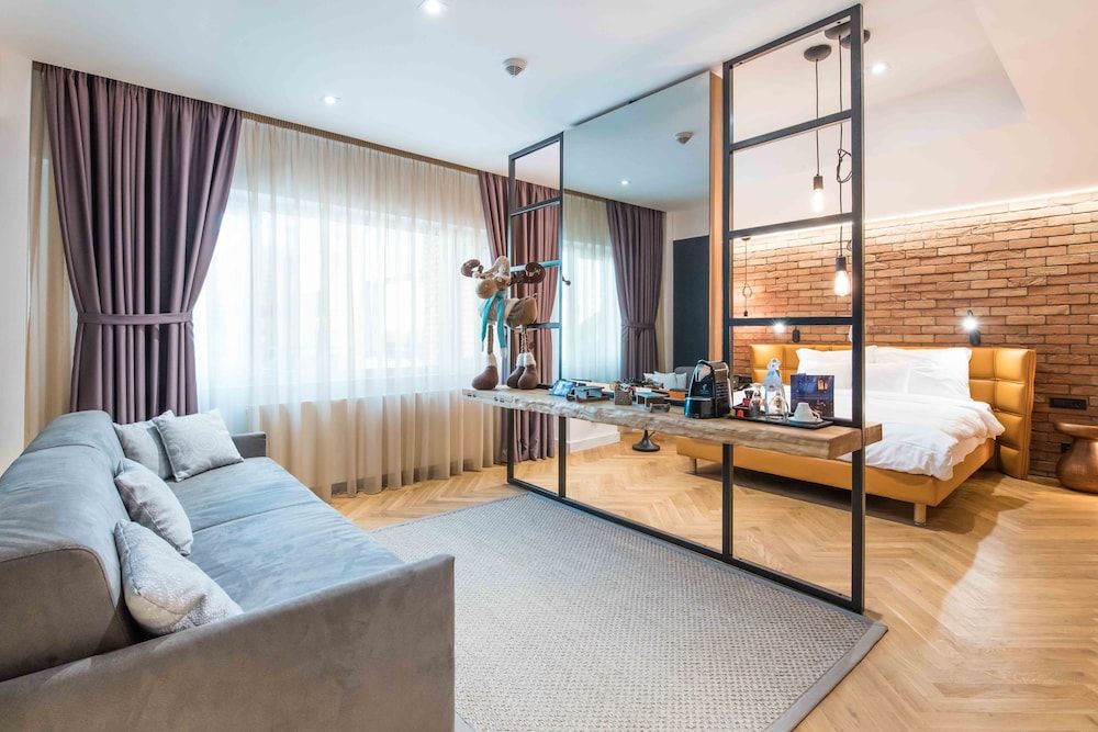 undefined Hotel Caro 10