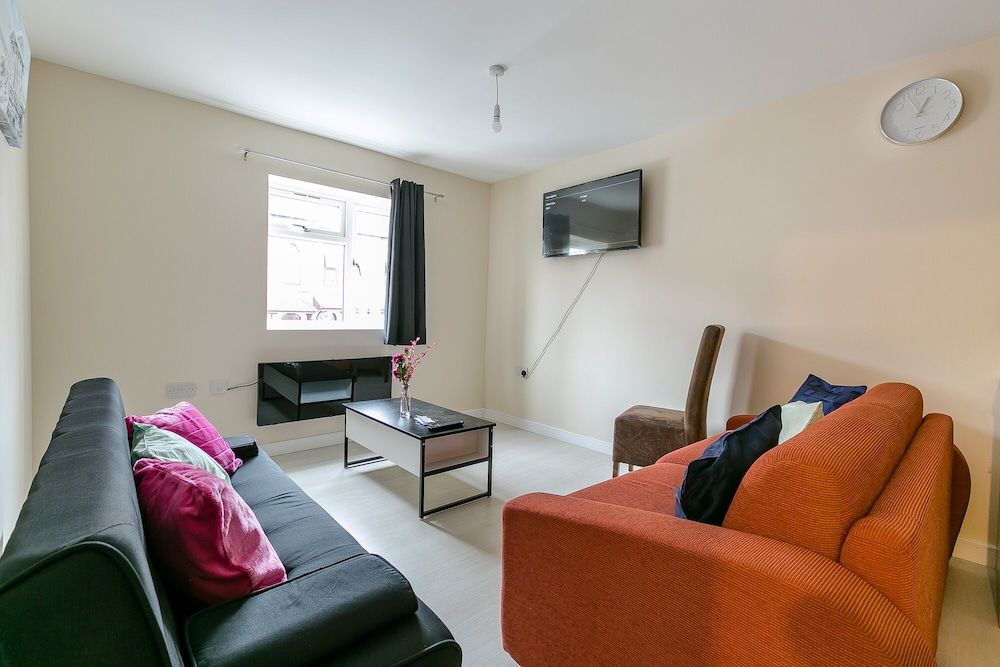 Deluxe Apartment (Apartment 6)