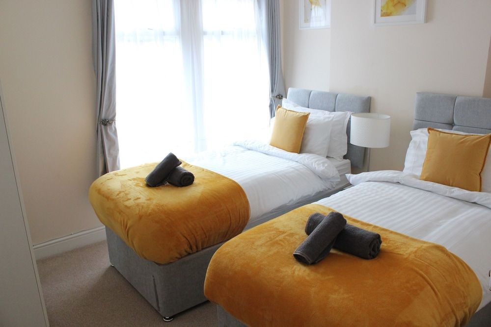 Premier Apartment