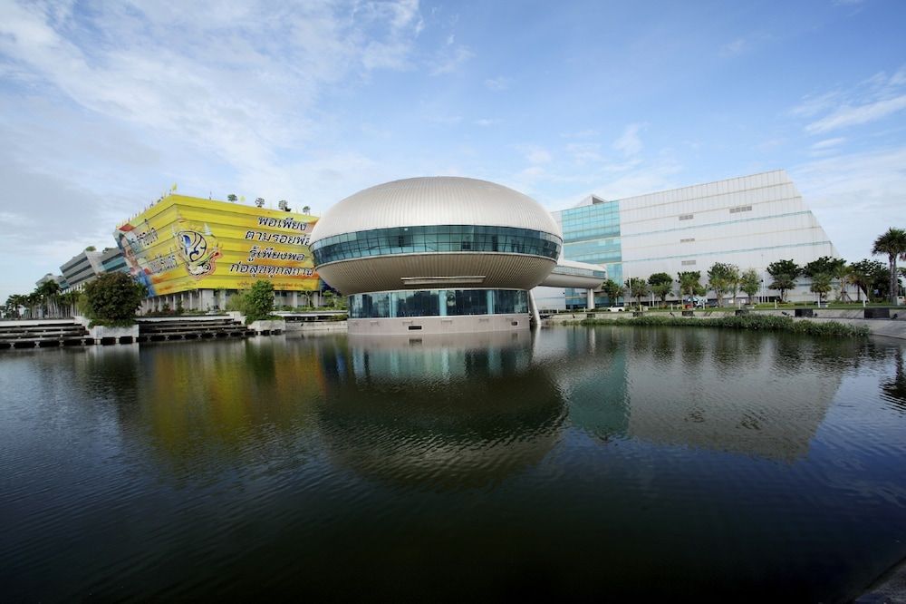 undefined Centara Life Government Complex Hotel & Convention Centre Chaeng Watthana 7