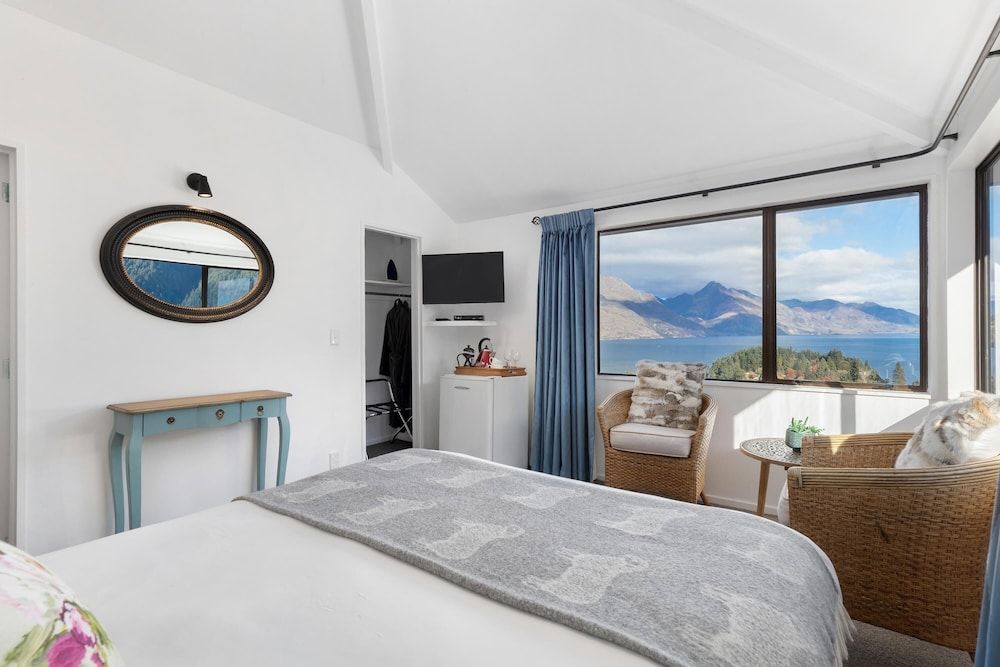 Balmoral Lodge Superior Double Room, 1 King Bed 2