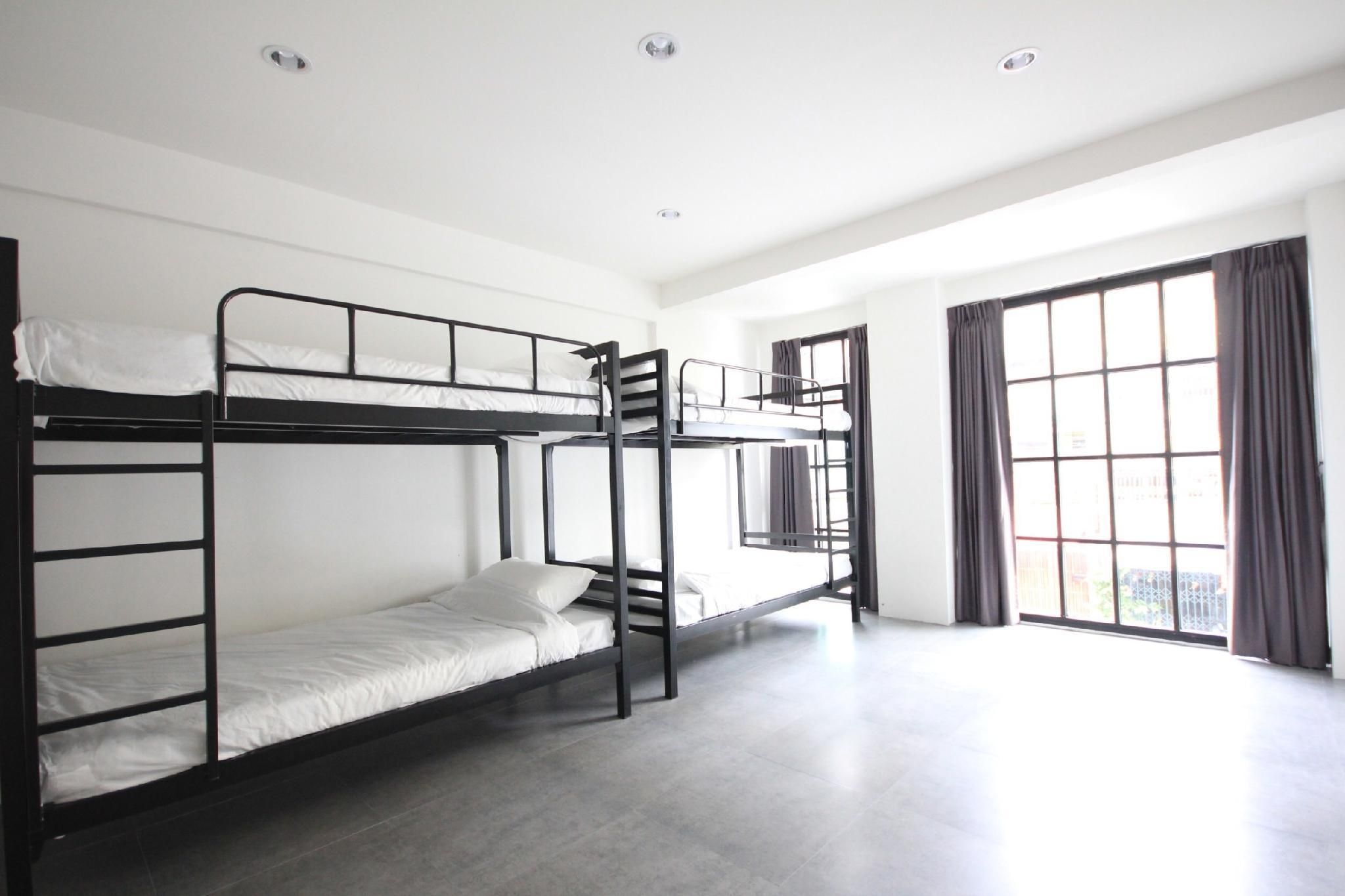 undefined L22 Hostel 4