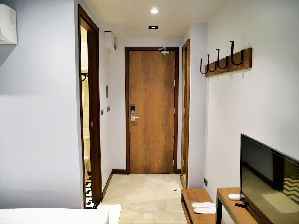 The House Pratunam Superior Single Room 6