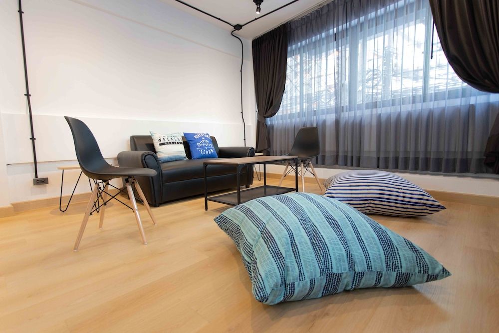 The House Pratunam Studio Twin Room With Balcony (No Elevator, 4 Stories Wing) 16