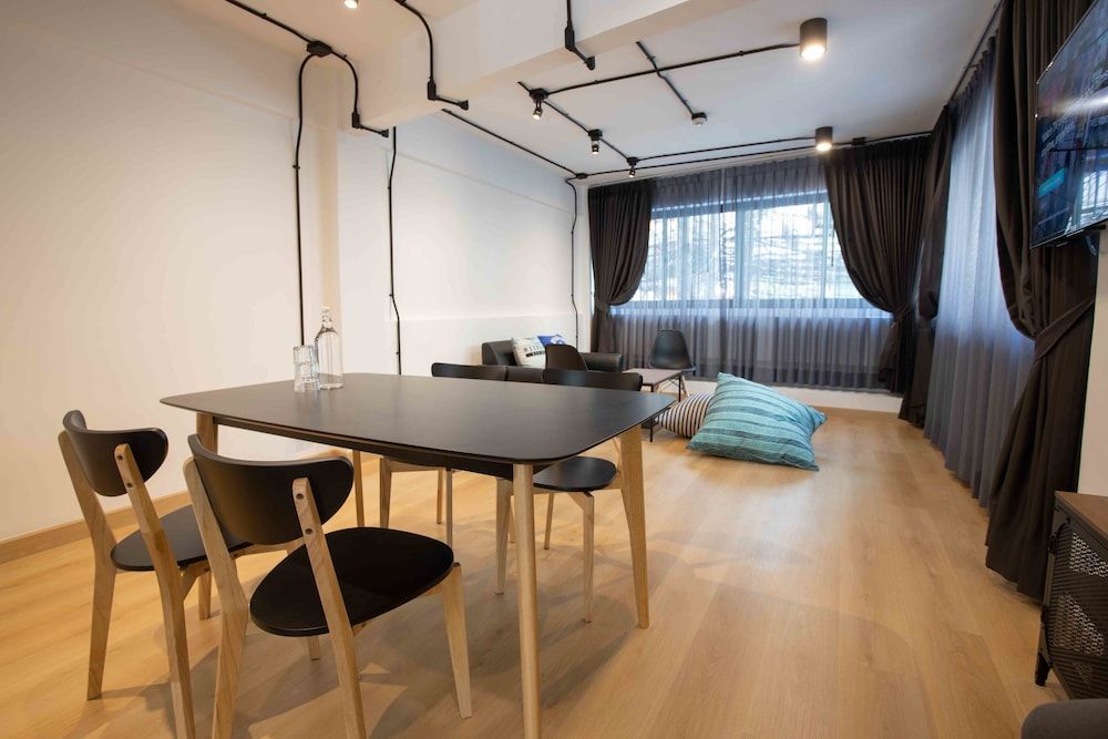 The House Pratunam Studio Twin Room With Balcony (No Elevator, 4 Stories Wing) 19